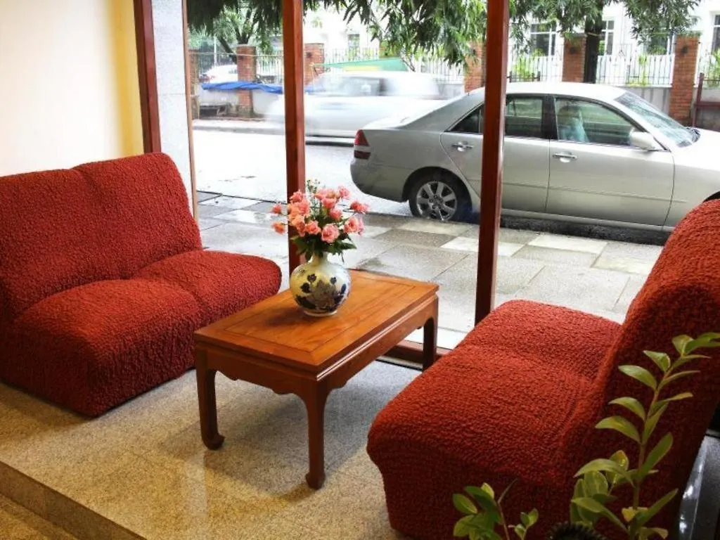 Alfa Hotel Yangon 3*,
